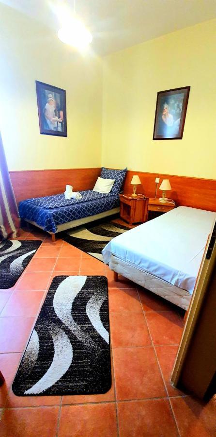 Bed and Breakfast 100 Eves Fogado Szatymaz Екстер'єр фото